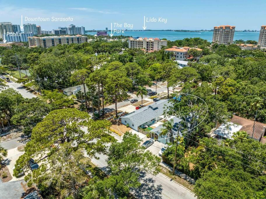 Coconut Cove Mid-Long Term Stays Available Walk To Downtown Trolly To Beaches Sarasota Eksteriør bilde